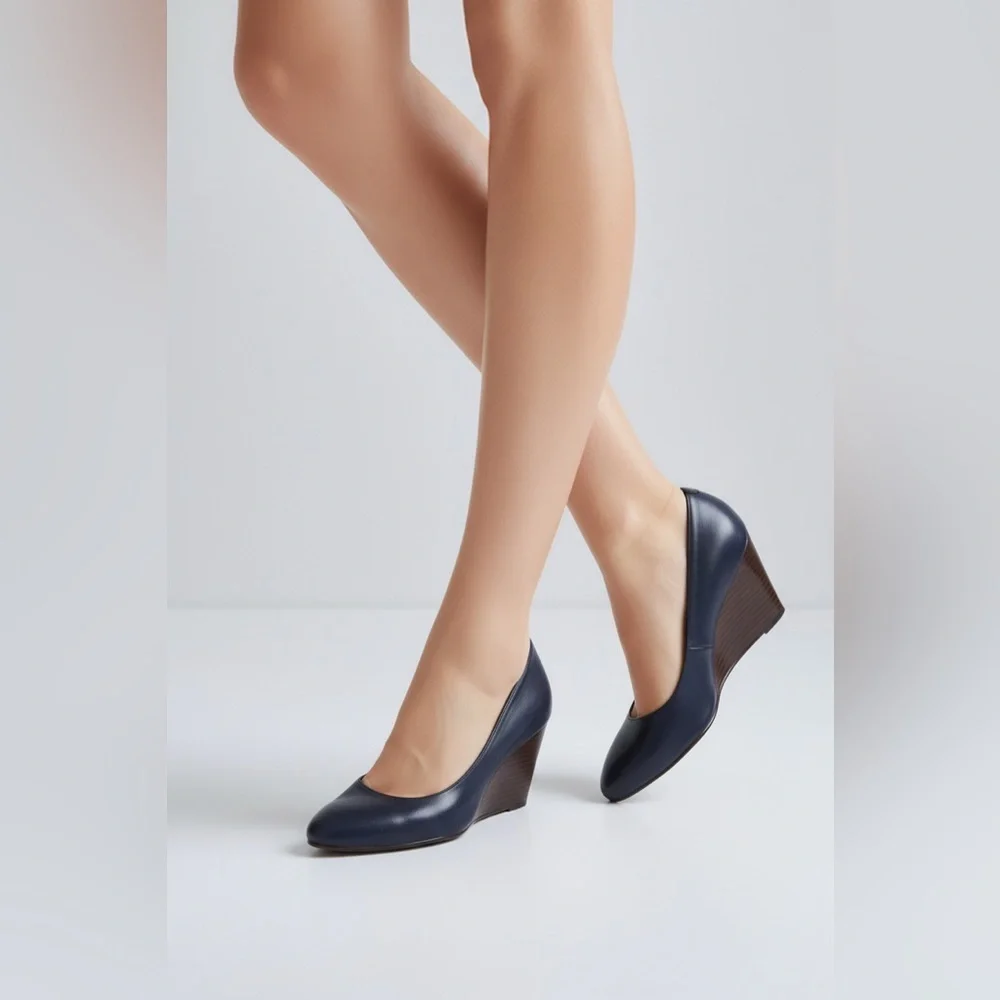 NWT Nine West Jazzin Almond Toe Wedges size9M blue vavy